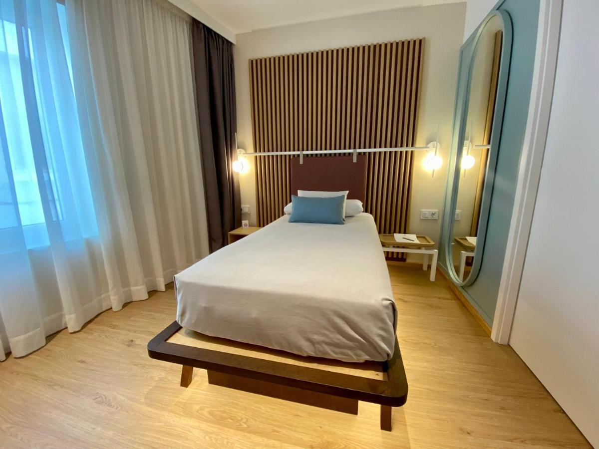 Hotel Leonor Conil Conil De La Frontera Buitenkant foto